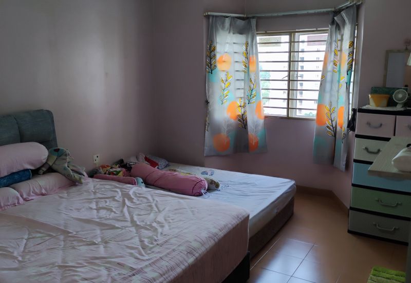 Endah Regal Condominium