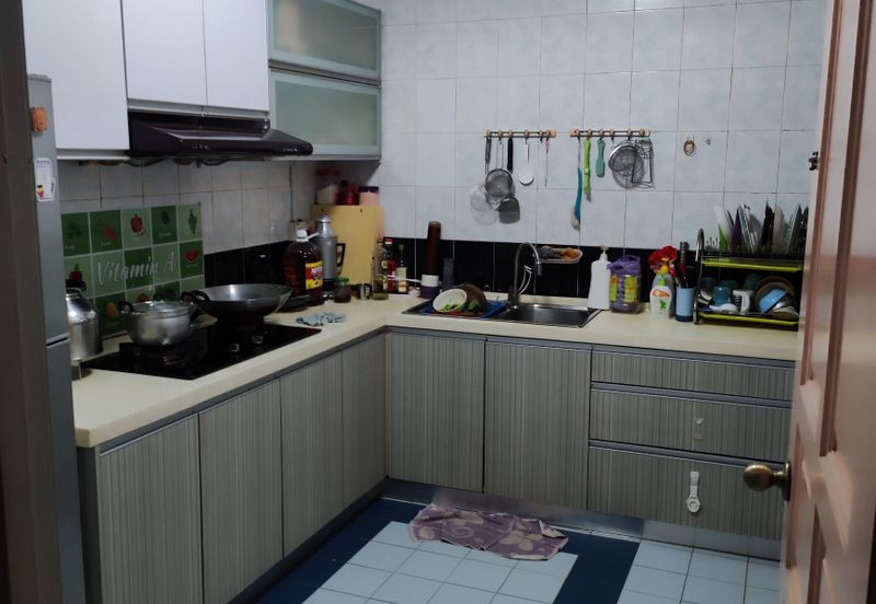 Endah Regal Condominium