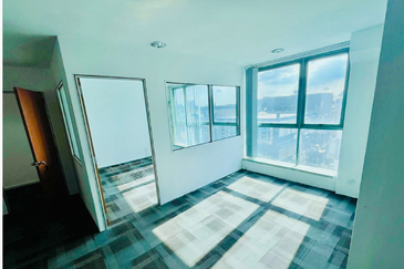 Taipan Business Centre, USJ 10