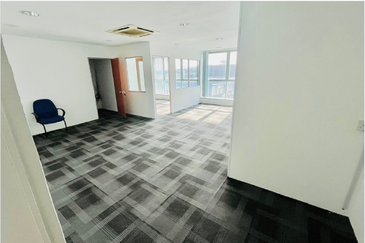 Taipan Business Centre, USJ 10