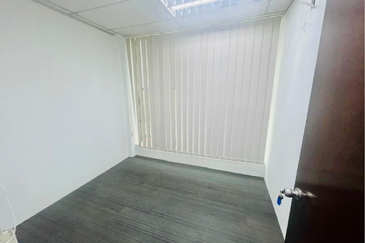 Taipan Business Centre, USJ 10