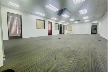 Taipan Business Centre, USJ 10