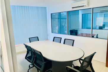 Taipan Business Centre, USJ 10