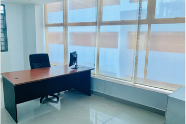 Taipan Business Centre, USJ 10