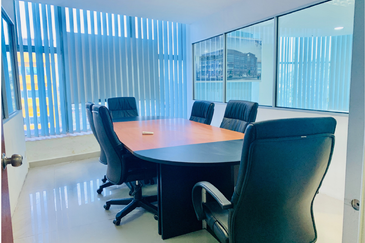 Taipan Business Centre, USJ 10