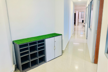 Taipan Business Centre, USJ 10