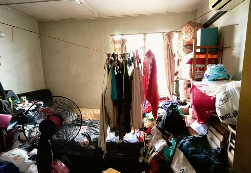 Flat Pandan Jaya Blok L13