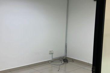 Jalan Kenari, Bandar Puchong Jaya