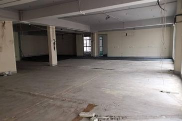 Second floor Corner Shop office Bandar Puteri Puchong