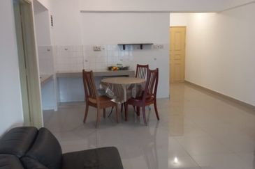 Golden Hills Resort (Amber Court)