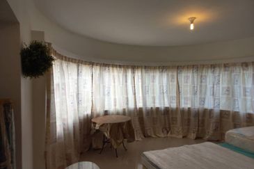 Golden Hills Resort (Amber Court)