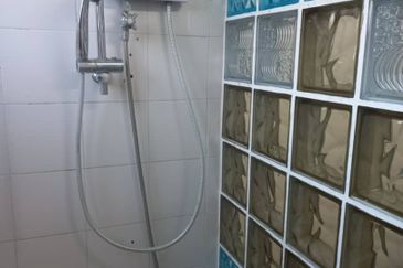 Golden Hills Resort (Amber Court)