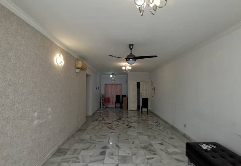 Endah Regal Condominium