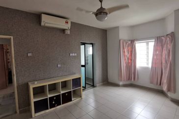 Endah Regal Condominium