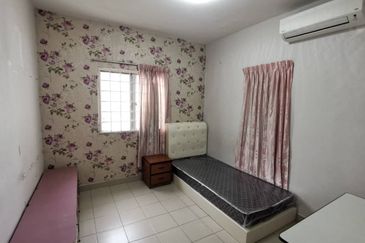 Endah Regal Condominium