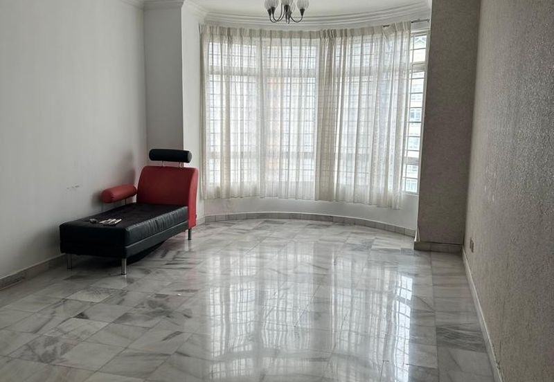 Endah Regal Condominium