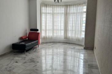 Endah Regal Condominium