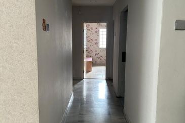 Endah Regal Condominium