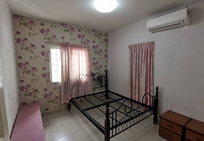 Endah Regal Condominium