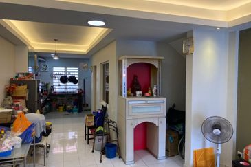 Taman Pinggiran Putra