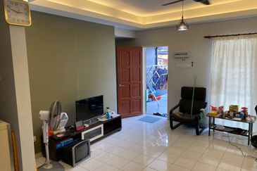 Taman Pinggiran Putra