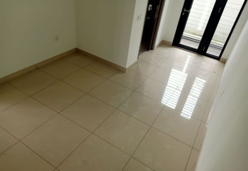 Elmina Green One @ City of Elmina