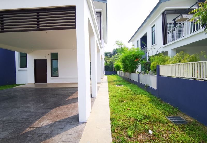 Perdana Lakeview East