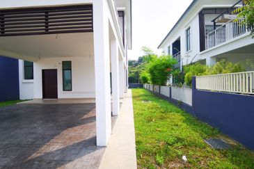 Perdana Lakeview East