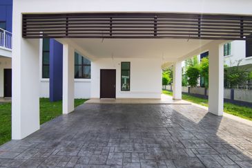 Perdana Lakeview East