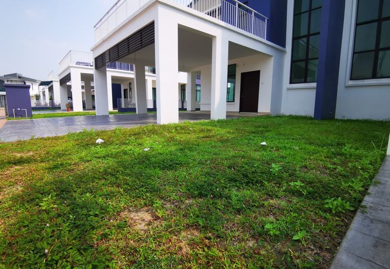 Perdana Lakeview East