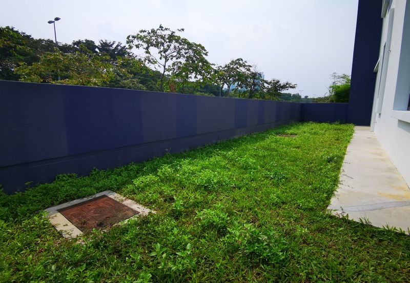 Perdana Lakeview East