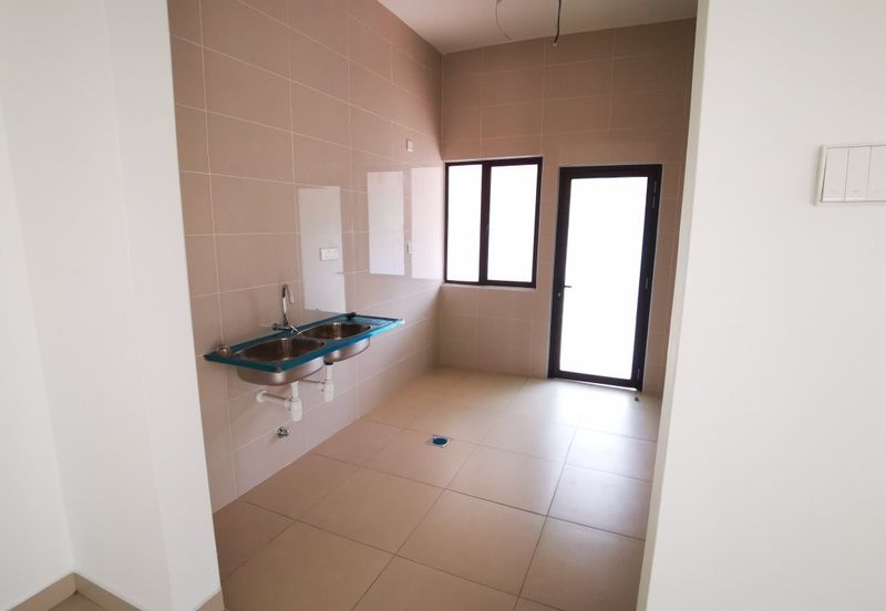 Perdana Lakeview East