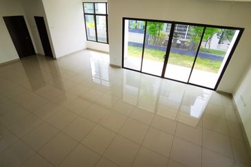 Perdana Lakeview East