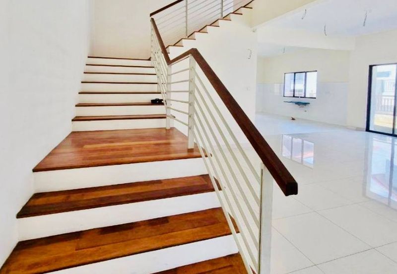 BRAND NEW 2 Storey Superlink End Lot Pentas