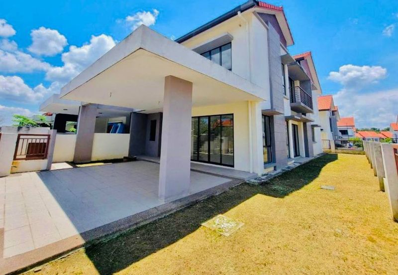 BRAND NEW 2 Storey Superlink End Lot Pentas