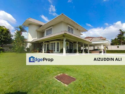 Huge Land 2 storey bungalow at Seksyen 6,Shah Alam, Selangor, Shah Alam