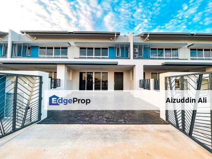 Brand New Freehold Facig Open 2 Sotrey House Serenia, Selangor, Sepang