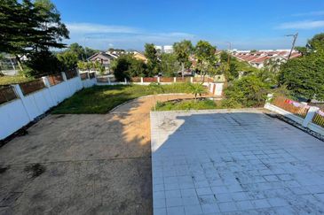 Spacious Corner Bungalow Facing Open Subang Bestrari Shah Alam