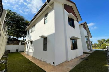 Spacious Corner Bungalow Facing Open Subang Bestrari Shah Alam