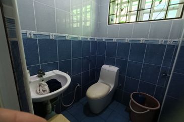 SPACIOUS Double Storey Semi-Detached Lorong Raja Abdul Rahman, Kapar 