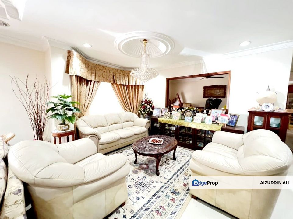 FREEHOLD FULLY RENOVATED 2 Storey Bungalow Laman Jasmin Nilai, Negeri Sembilan, Nilai