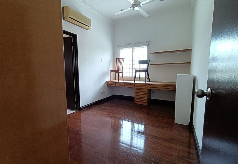 FREEHOLD Corner Lot Double Storey House Bukit Jelutong