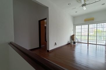 FREEHOLD Corner Lot Double Storey House Bukit Jelutong