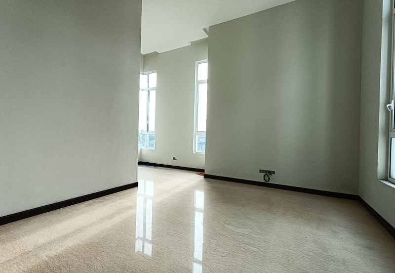 Modern 2 ½ Storey Bungalow Design with Pool and Private Life at Bukit Jelutong