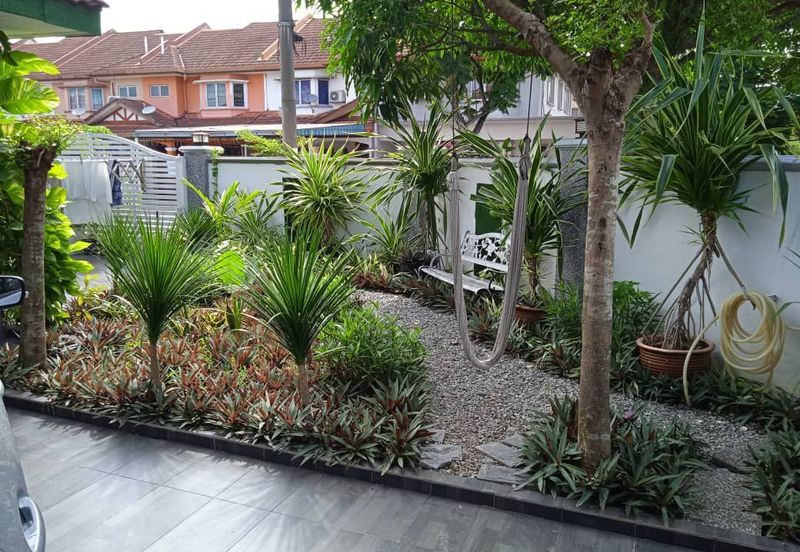 Taman Teluk Gedung Indah