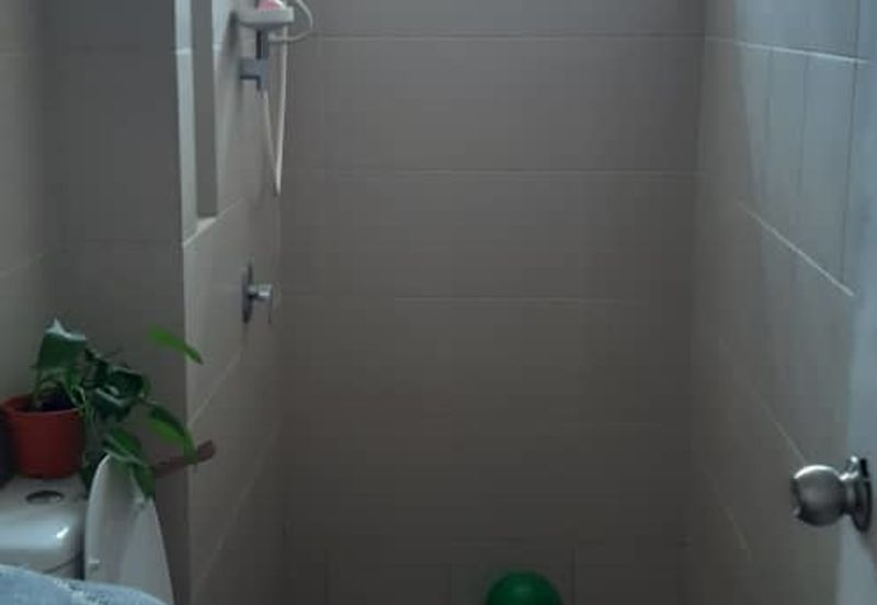 I Residence @ I City