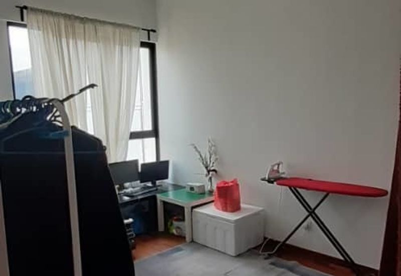 I Residence @ I City