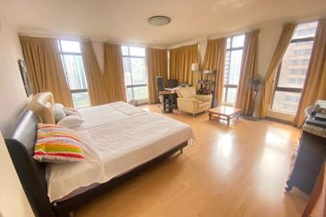 Menara Antara Duplex Nice View, 11&12 floors Located in Bukit Ceylon Persiaran Raja Chulan, Bukit Bintang Kuala Lumpur