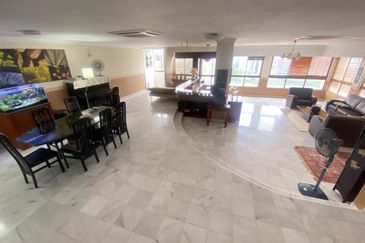 Menara Antara Duplex Nice View, 11&12 floors Located in Bukit Ceylon Persiaran Raja Chulan, Bukit Bintang Kuala Lumpur