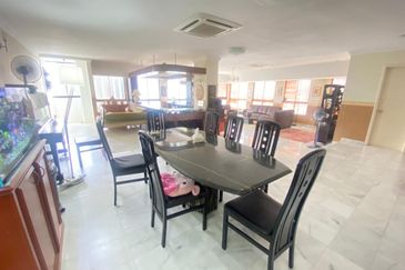 Menara Antara Duplex Nice View, 11&12 floors Located in Bukit Ceylon Persiaran Raja Chulan, Bukit Bintang Kuala Lumpur